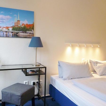 Hotel Am Muehlenteich Любек Экстерьер фото