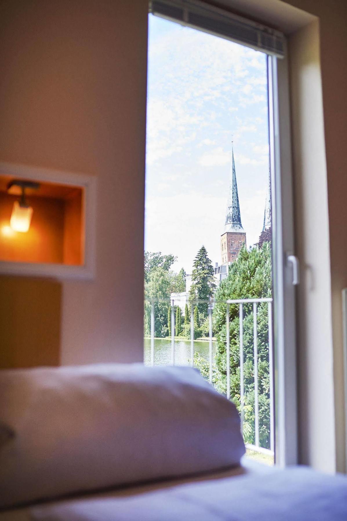 Hotel Am Muehlenteich Любек Экстерьер фото
