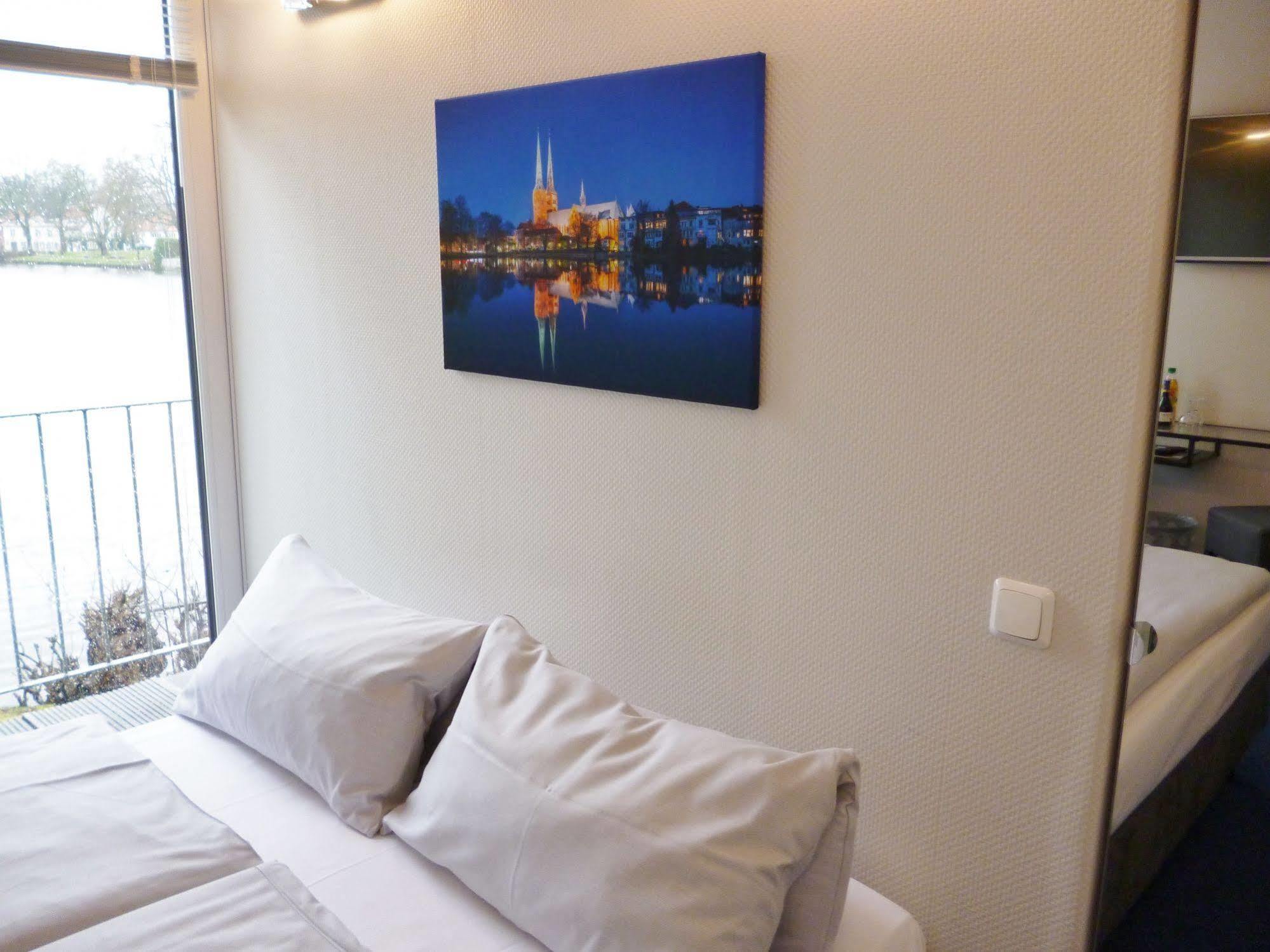 Hotel Am Muehlenteich Любек Экстерьер фото